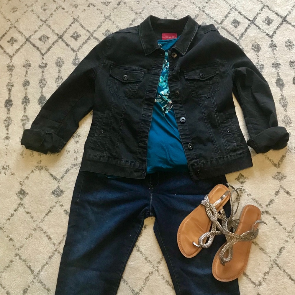 XL Black Jean Jacket with Stretch and Flair